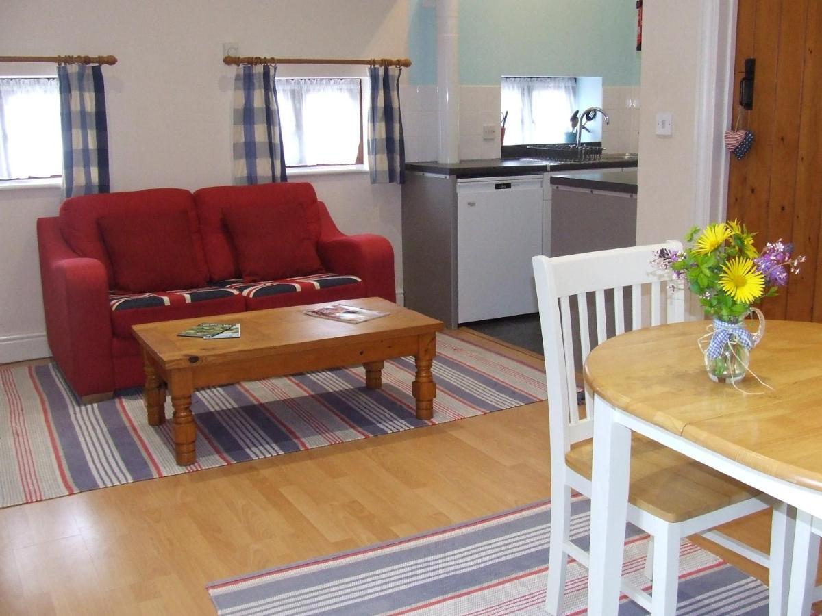 Lobhill Farmhouse Bed And Breakfast And Self Catering Accommodation Okehampton Luaran gambar