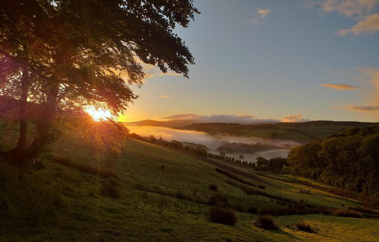 Lobhill Farmhouse Bed And Breakfast And Self Catering Accommodation Okehampton Luaran gambar