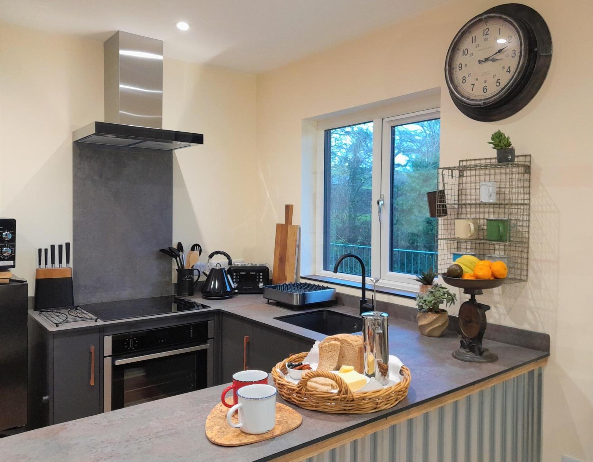 Lobhill Farmhouse Bed And Breakfast And Self Catering Accommodation Okehampton Bilik gambar